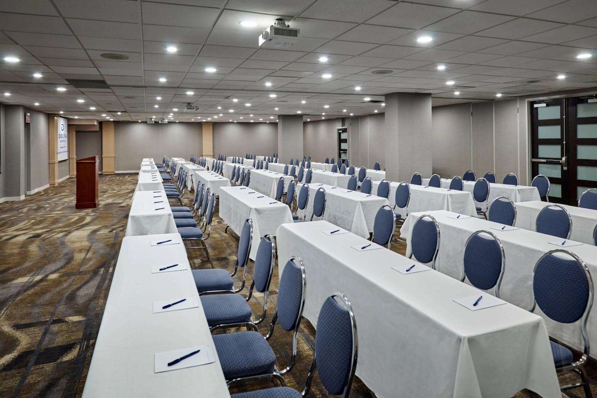 Delta Hotels By Marriott Toronto Μισισάουγκα Εξωτερικό φωτογραφία